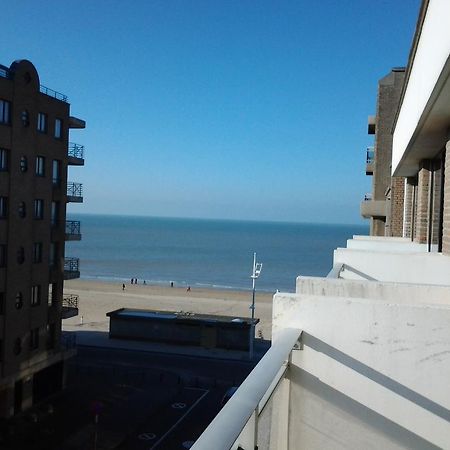 Zonnig Appartement Met Zeezicht Coxyde Extérieur photo