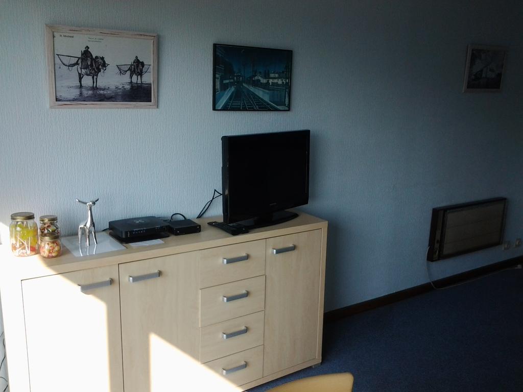Zonnig Appartement Met Zeezicht Coxyde Extérieur photo